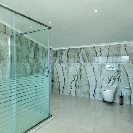Villa 4 Bedroom - 8786