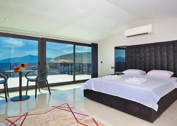 Вилла 4 Bedroom