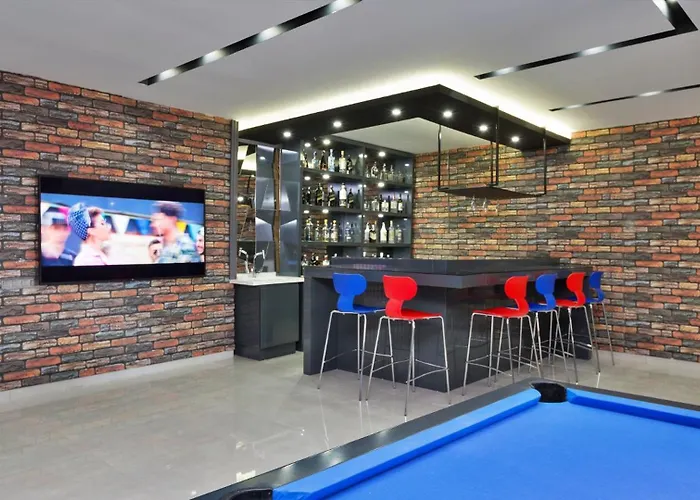 4 Bedroom Вилла *