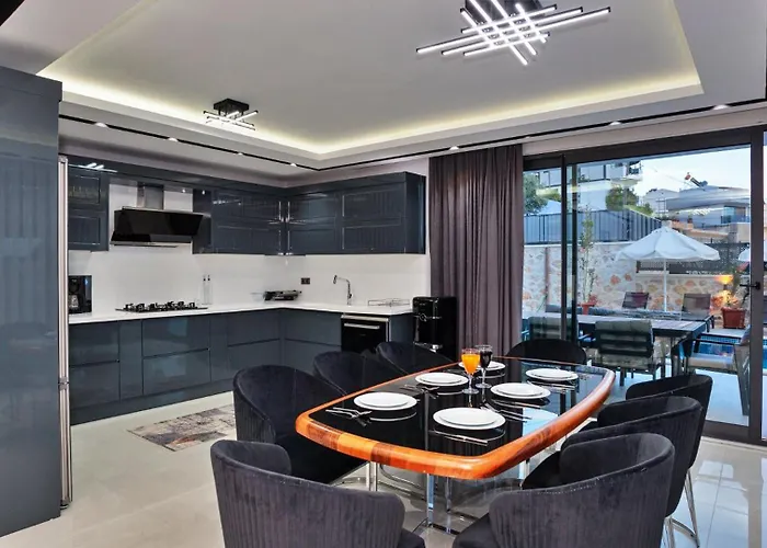 4 Bedroom Вилла