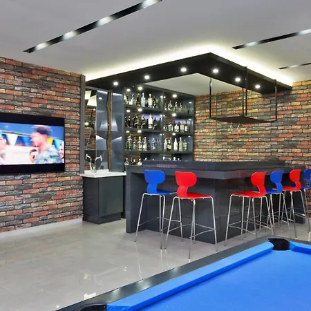 4 Bedroom Villa *